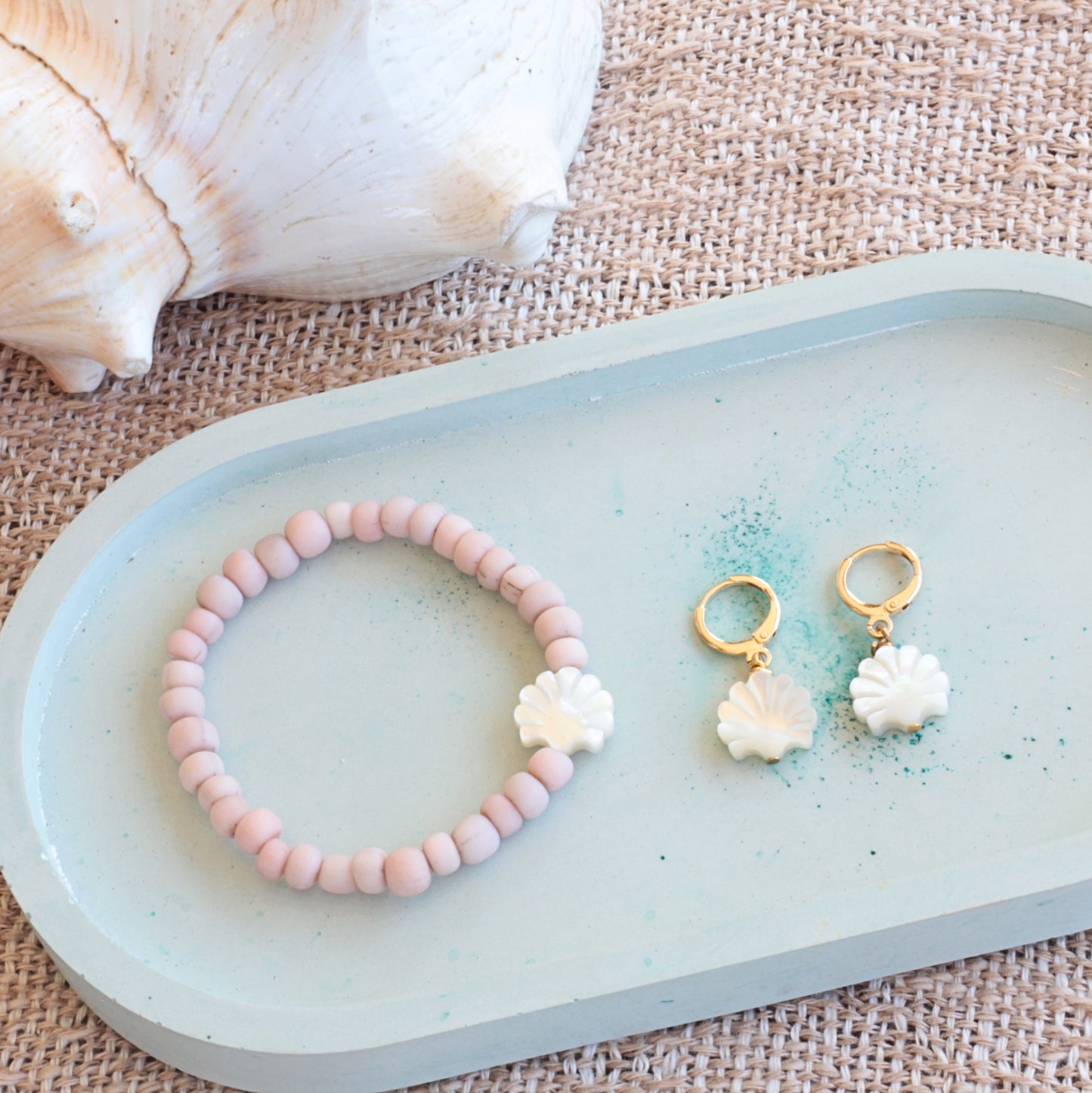 Pearl Shell Blush Pink Beaded Stretch Bracelet